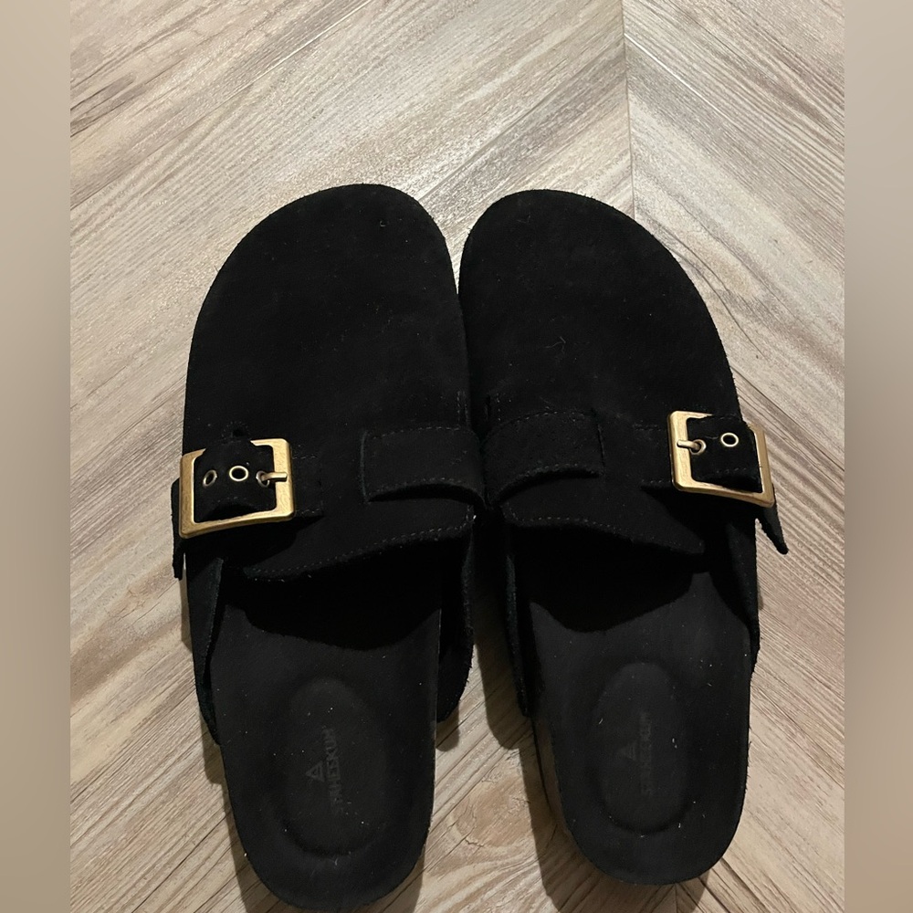 Black Clogs - Picture 2 of 3